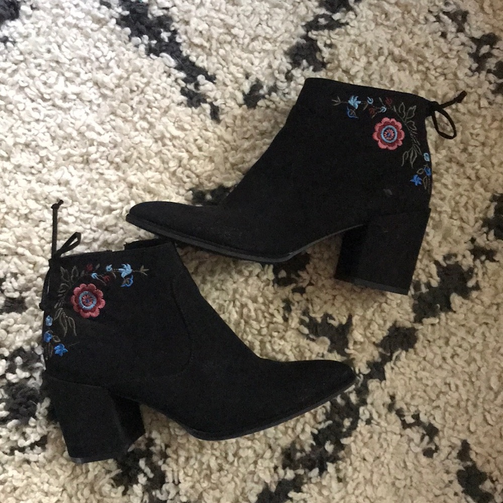 Unisa Black Ankle Booties